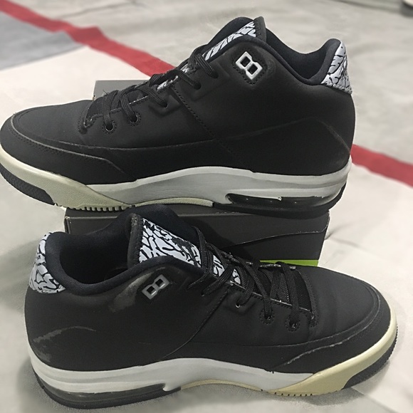 Boy’s Jordan Flight Origin 3 - Picture 3 of 3